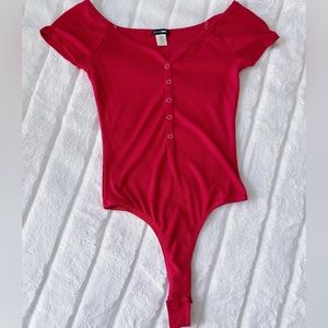 Short sleeve Bodysuit | FashionNova